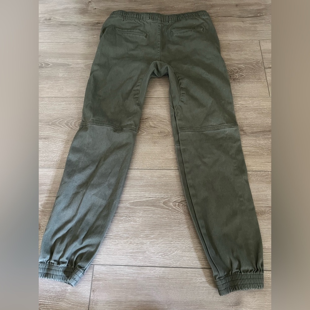 Green Brooklyn Cloth Jogger Pants - Picture 5 of 6